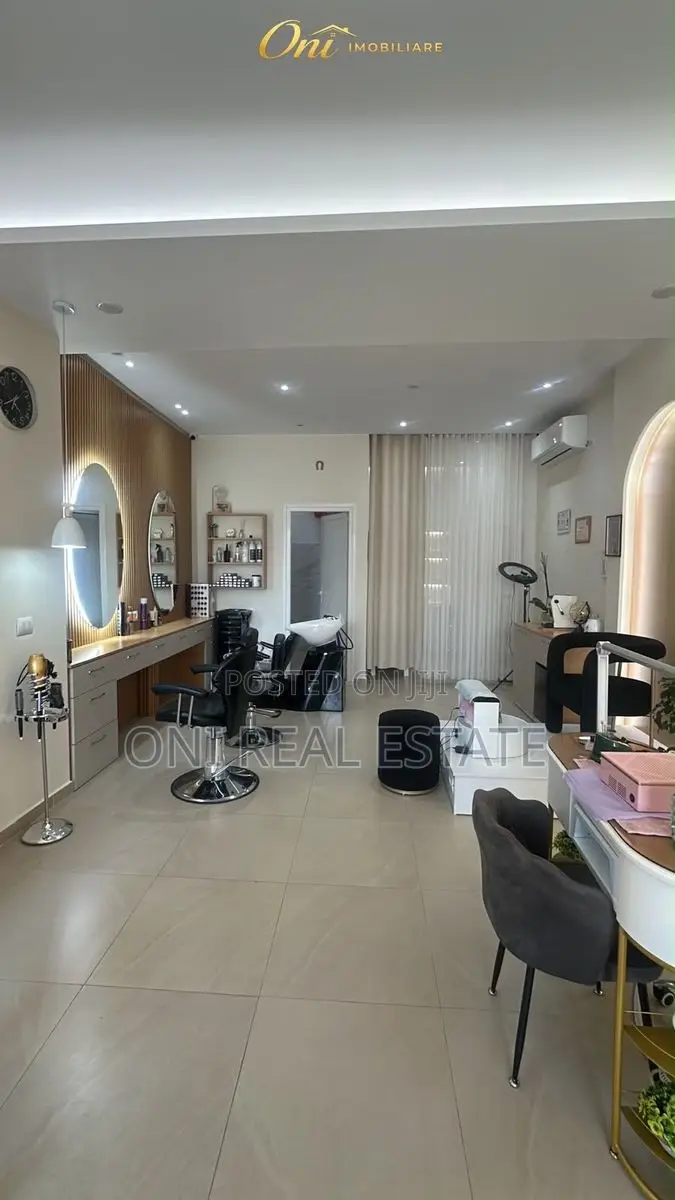 Store to rent Kavaja Str (Tirana - city)