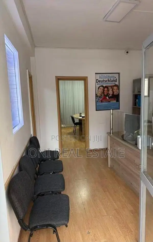 Office to rent Elbasan Str. - Lake Park (Tirana - city)
