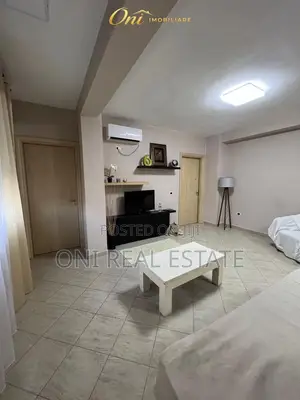 Apartment to rent Wilson Square (Tirana - city)