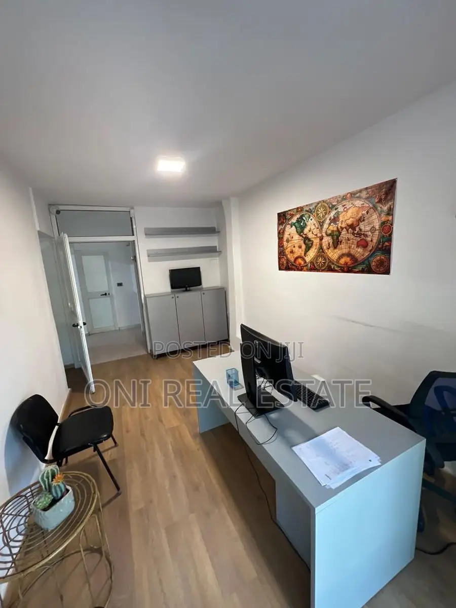 Office to rent Elbasan Str. - Lake Park (Tirana - city)