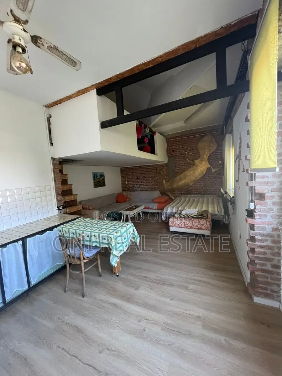 Apartment to rent Center (Tirana - city)