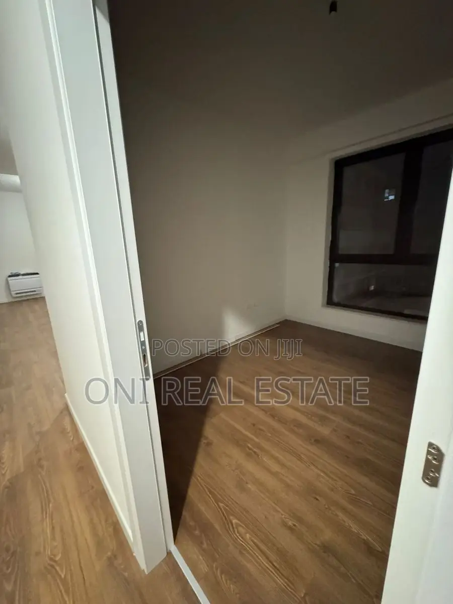 Office to rent Myslym Shyri Str. (Tirana - city)