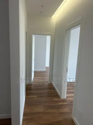 Office to rent Komuna e Parisit - Kristal Center (Tirana - city)