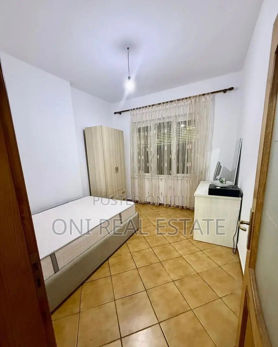 Apartment to rent Brryli - Xhamlliku (Tirana - city)