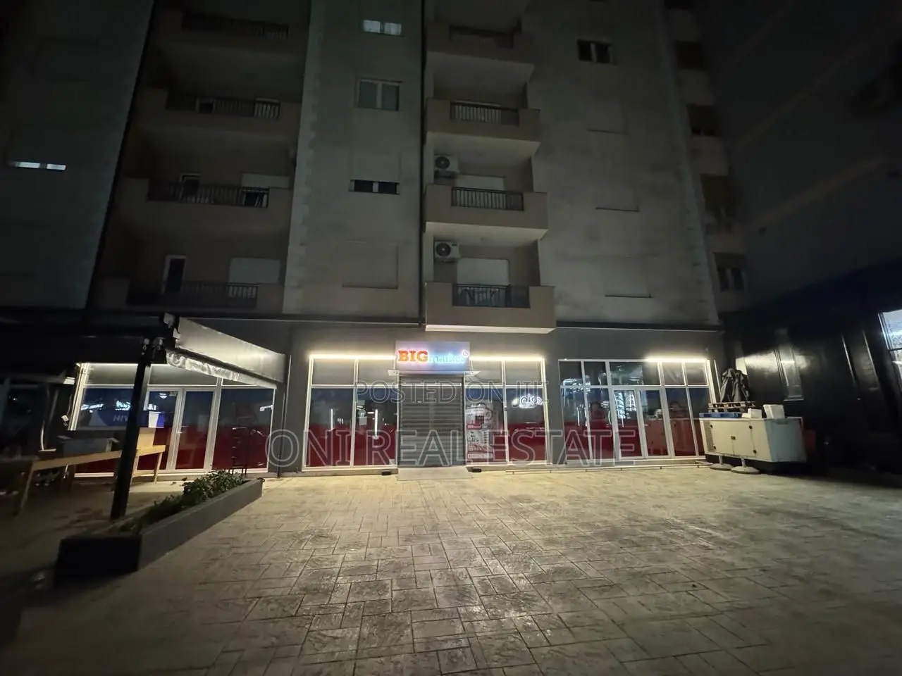 Store to rent Mjull - Bathore (Kamza City)