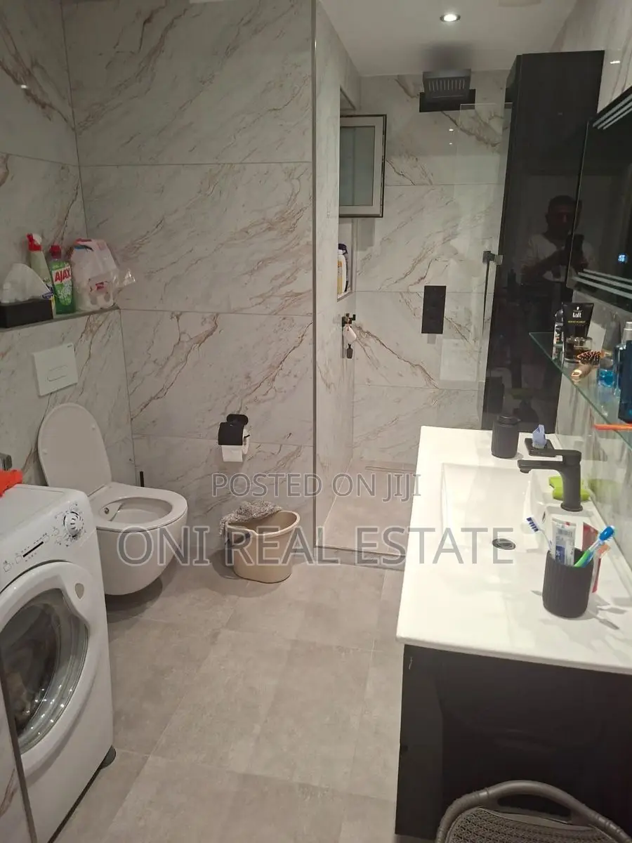 Apartment to rent Komuna e Parisit - Kristal Center (Tirana - city)