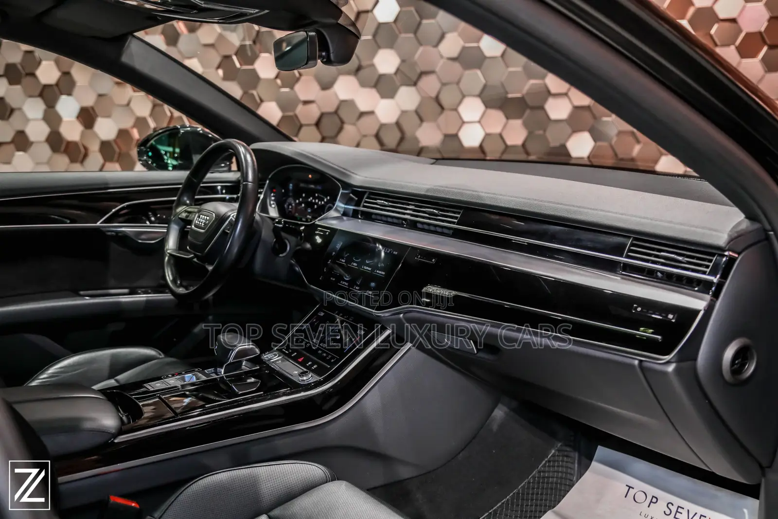 AUDI A8L