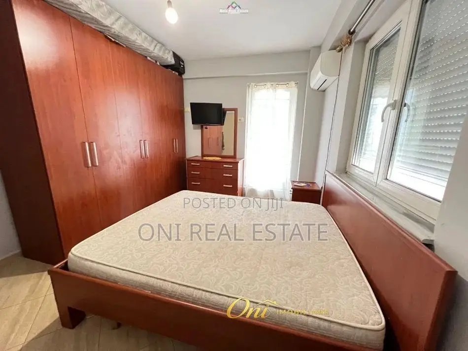 Apartment to rent Tirana - city