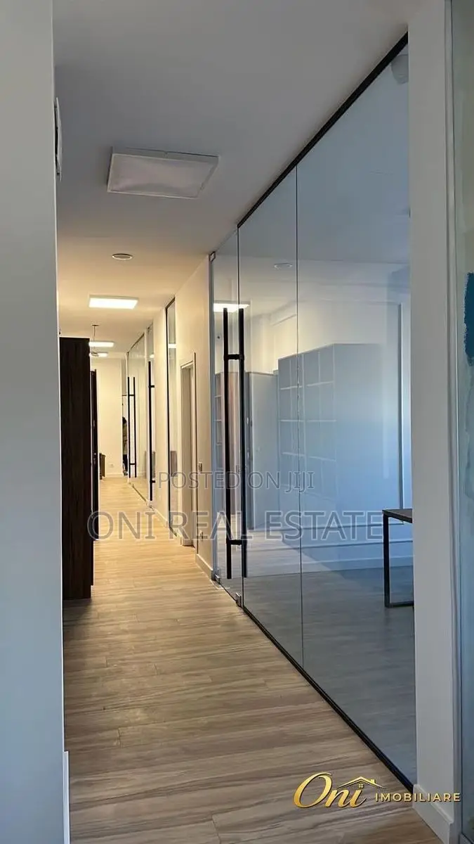 Office to rent Astiri - Unaza e Re (Tirana - city)