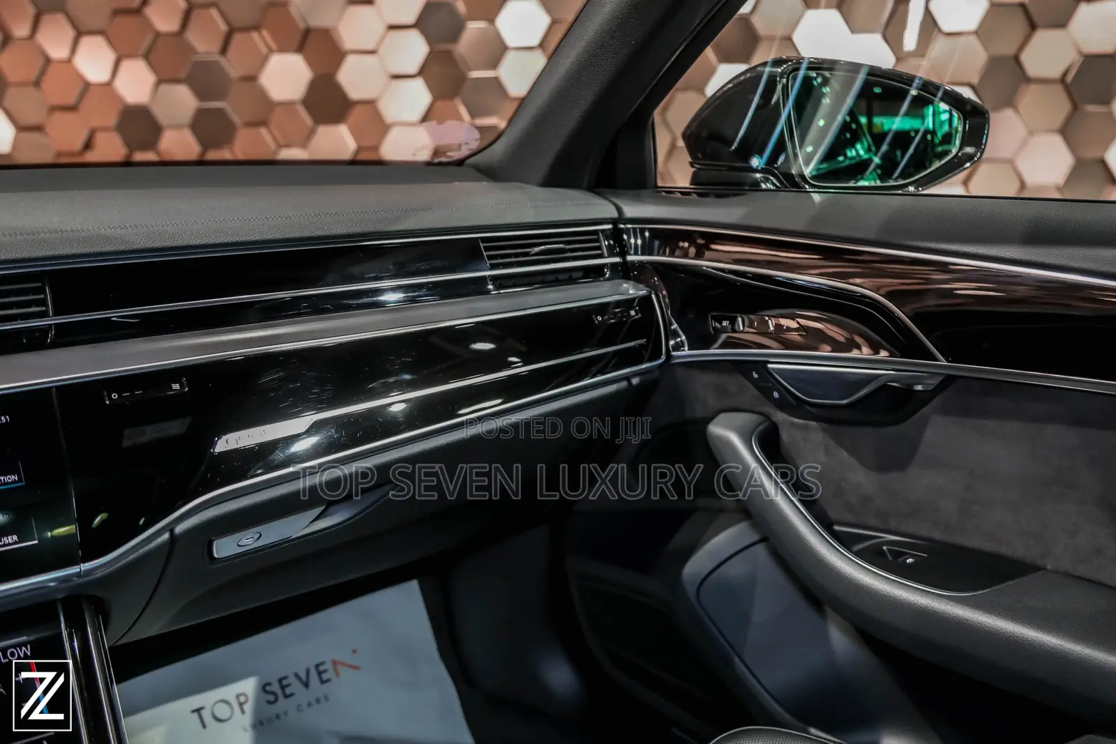 AUDI A8L