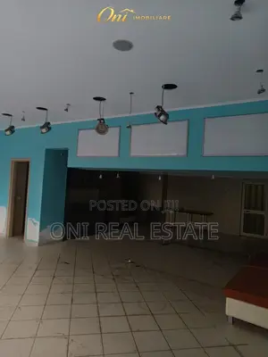 Store to rent Dry Lake - Botanical Garden - Zoo (Tirana - city)