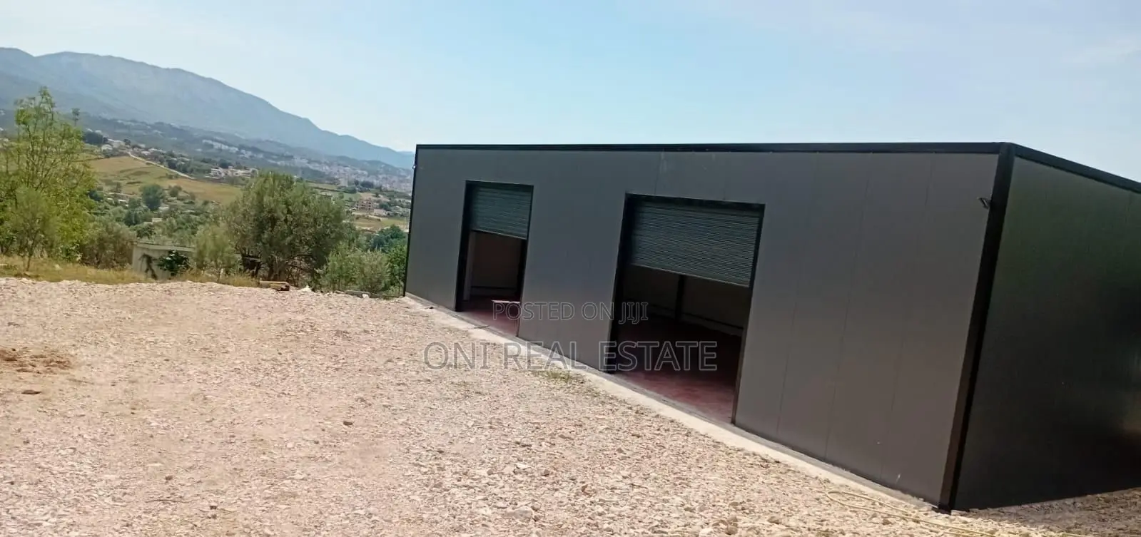 Business building to rent Laprake - Gintash Block - Military Hospital 