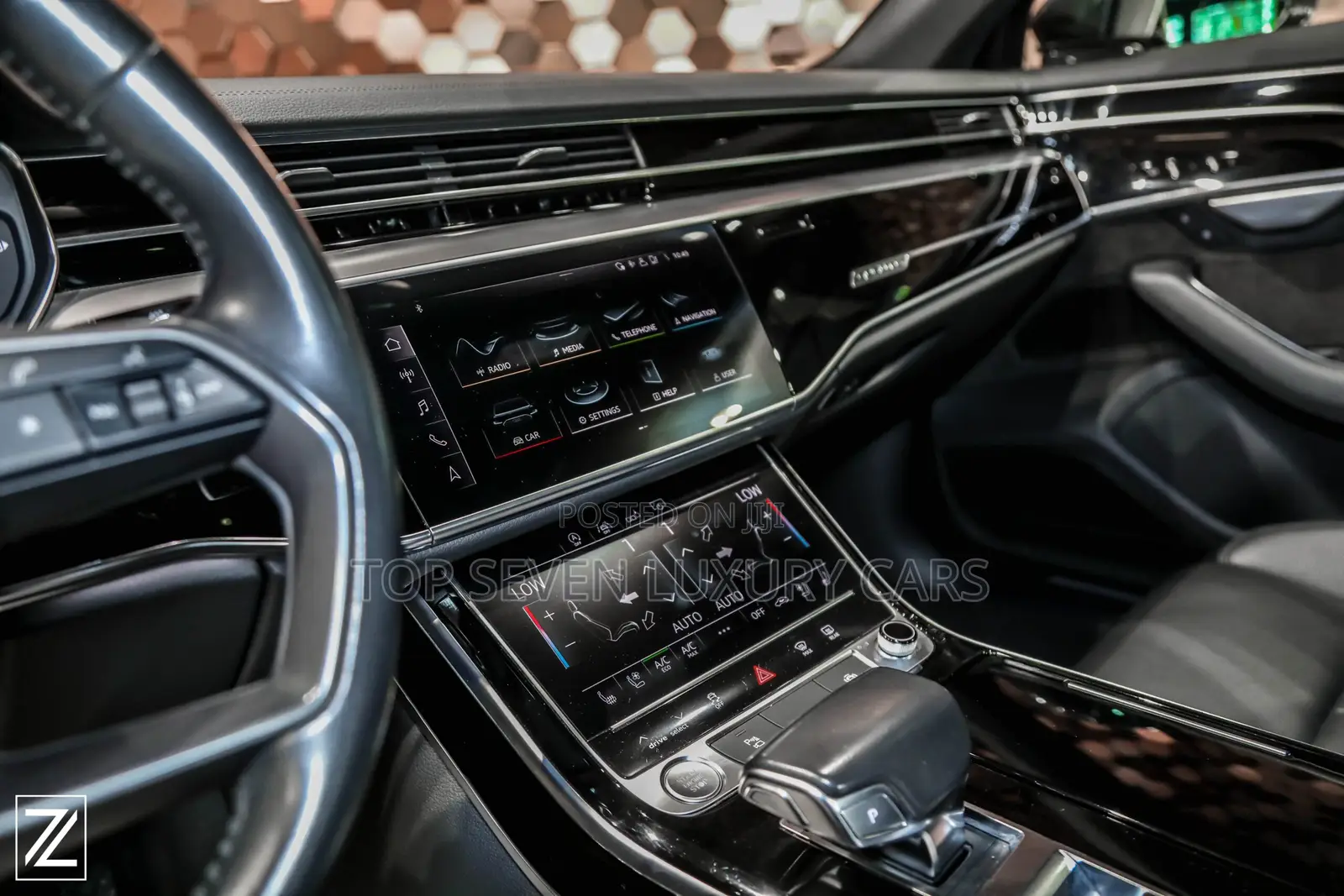 AUDI A8L
