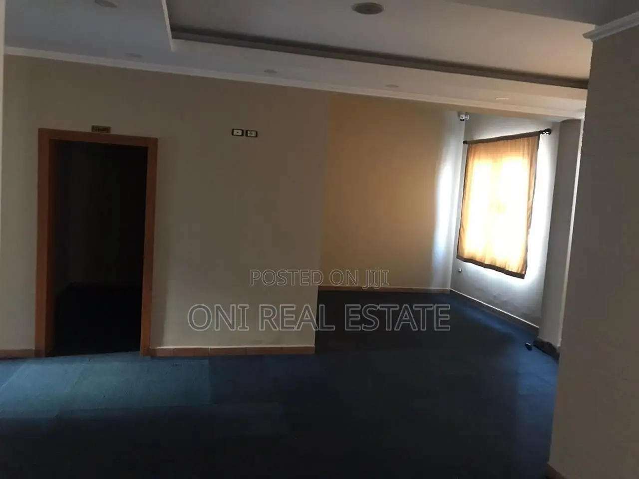 Office to rent Train Station - New Boulevard - Brrake (Tirana - city)
