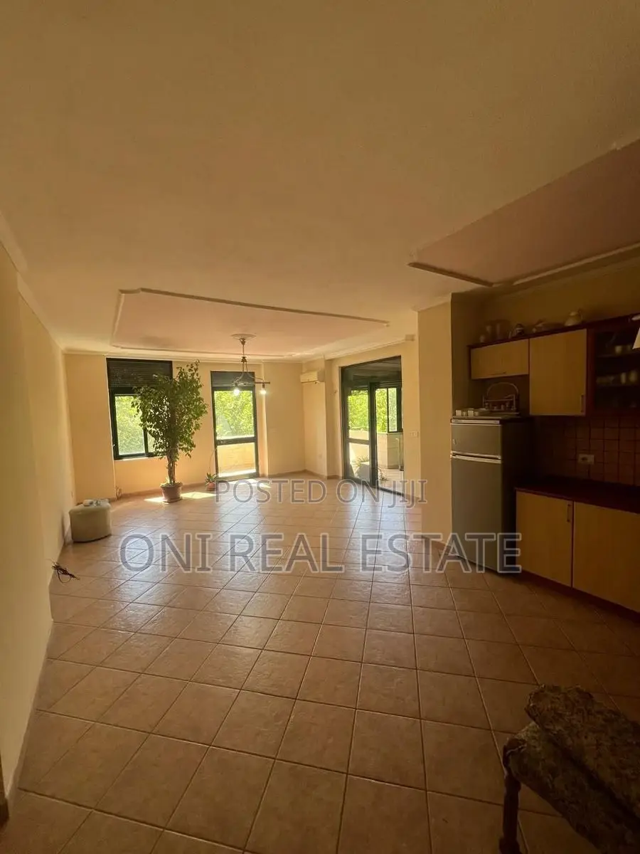 Office to rent Shallvaret - Exhibition - Gjergj Fishta Blvd. (Tirana -