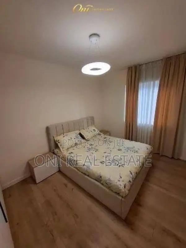 Apartment to rent Barrikadave Str. - King Zog I Blvd. - Maternity Hosp