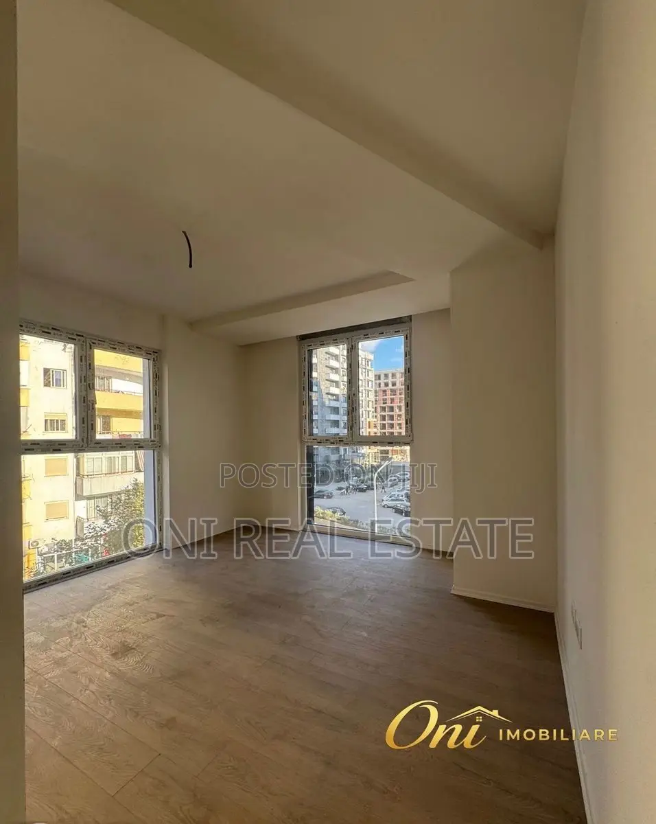 Office to rent Astiri - Unaza e Re (Tirana - city)