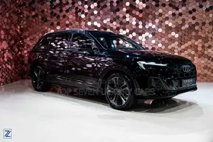AUDI Q7 S LINE