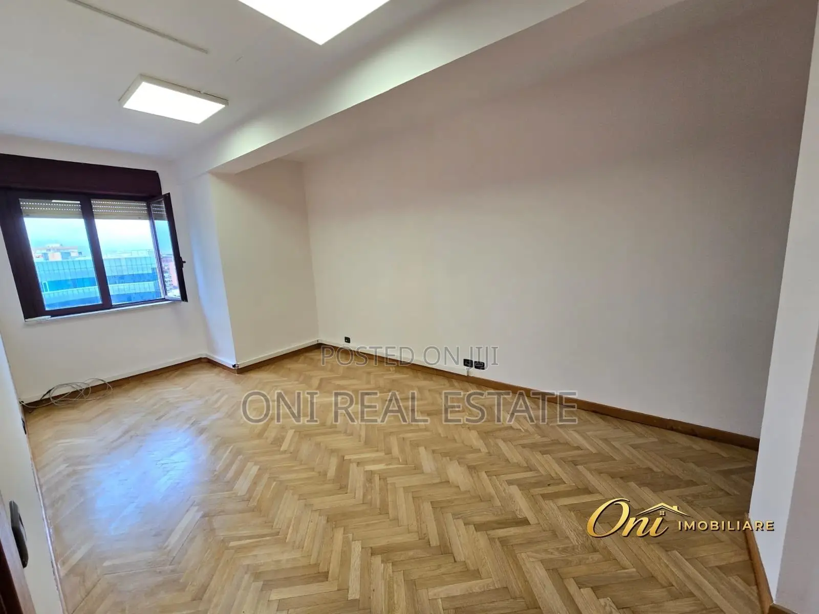 Office to rent Center (Tirana - city)