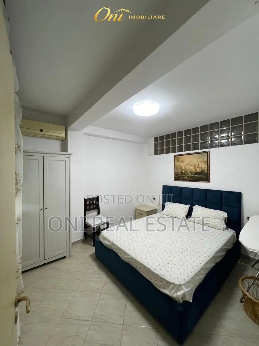 Apartment to rent Wilson Square (Tirana - city)