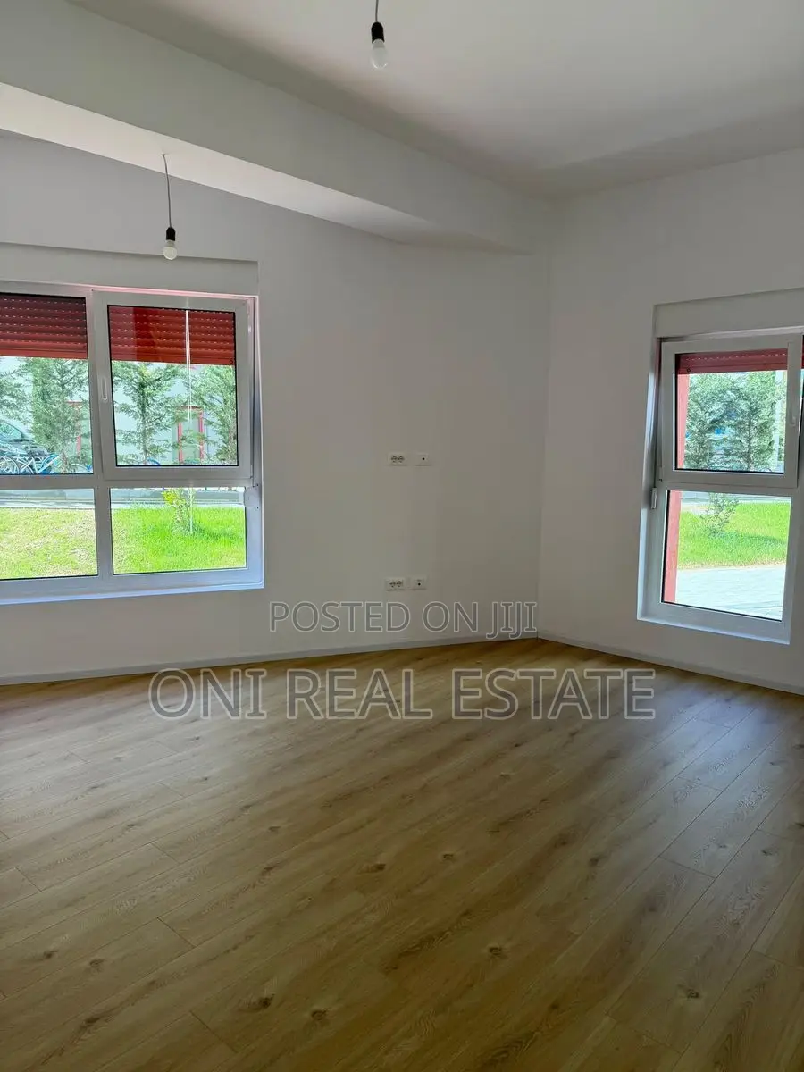 Office to rent Ali Demi (Tirana - city)