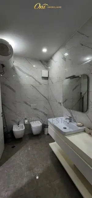 Apartment to rent Myslym Shyri Str. (Tirana - city)