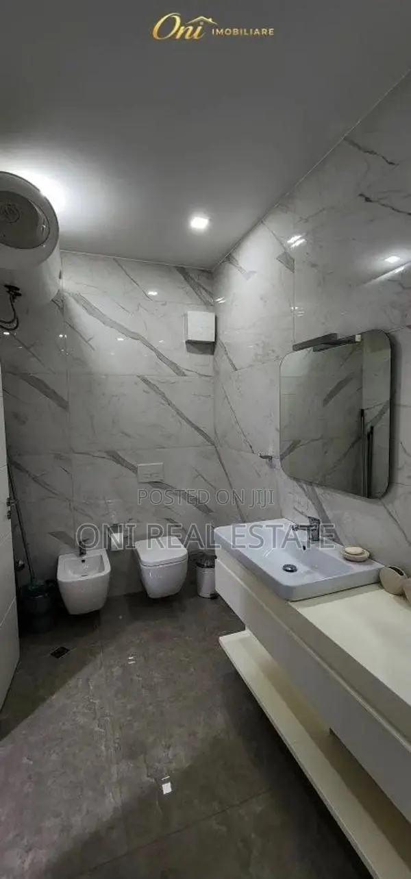 Apartment to rent Myslym Shyri Str. (Tirana - city)