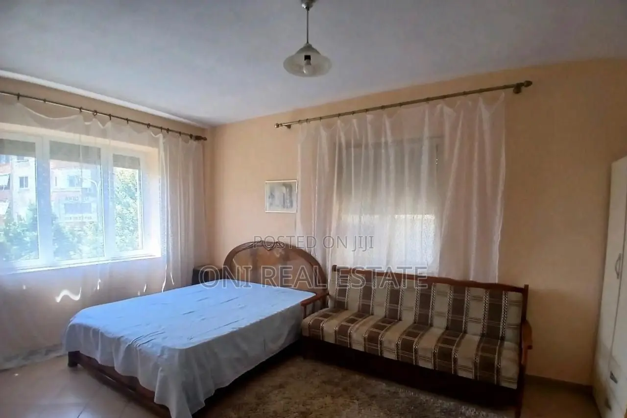 Apartment to rent Brryli - Xhamlliku (Tirana - city)