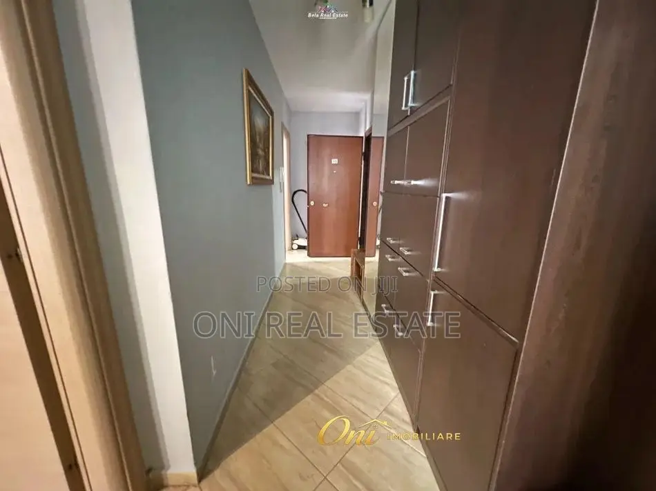Apartment to rent Tirana - city