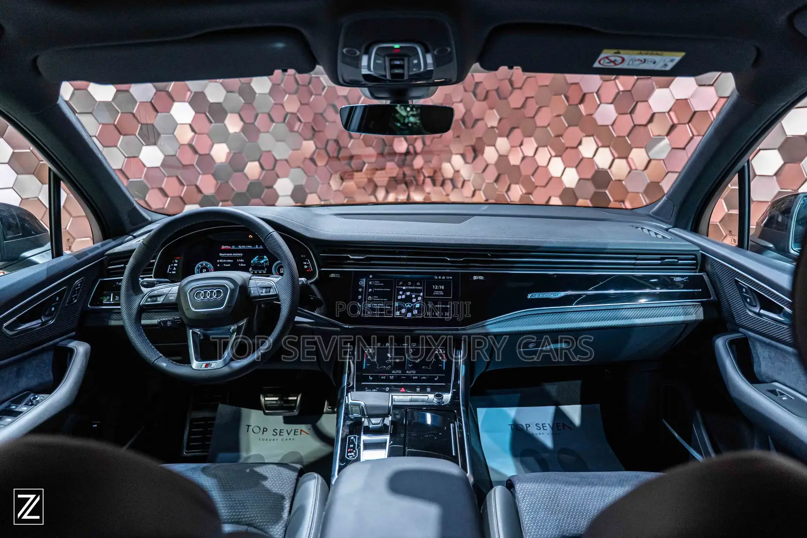AUDI Q7 S LINE