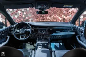 AUDI Q7 S LINE