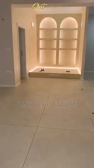 Store to rent Tirana - city