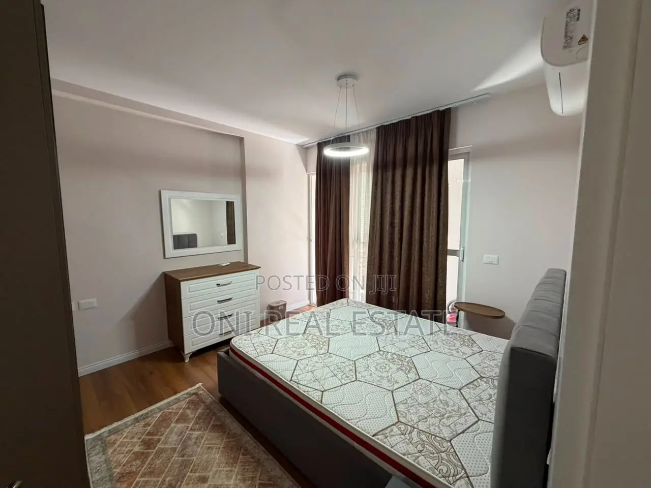 Apartment to rent Center (Tirana - city)