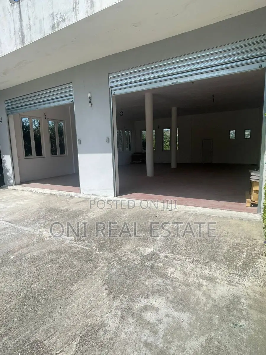 Warehouse to rent Tirana Suburbs