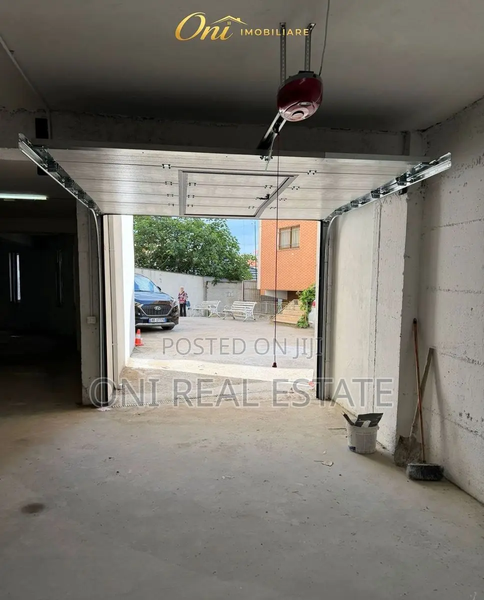 Warehouse to rent Shkoze (Tirana - city)