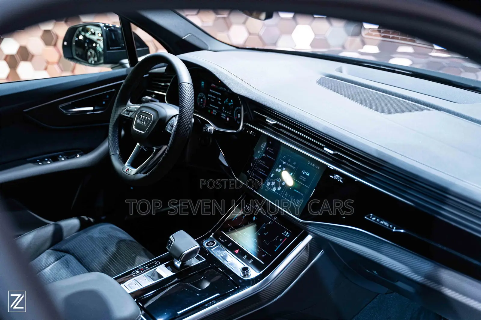AUDI Q7 S LINE