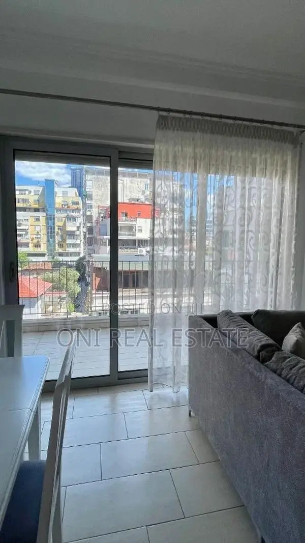 Apartment to rent Center (Tirana - city)
