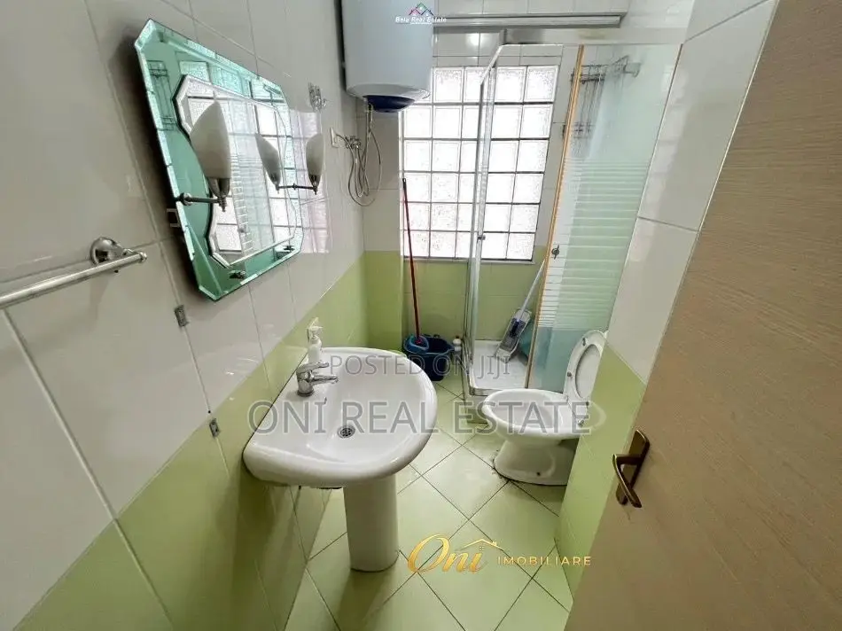 Apartment to rent Tirana - city