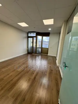 Office to rent Wilson Square (Tirana - city)