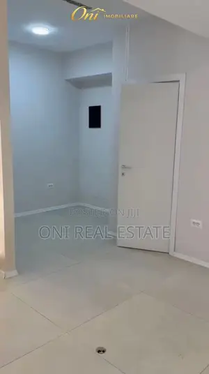 Store to rent Tirana - city