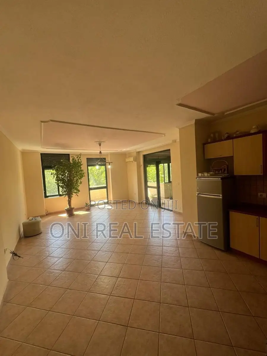 Office to rent Shallvaret - Exhibition - Gjergj Fishta Blvd. (Tirana -