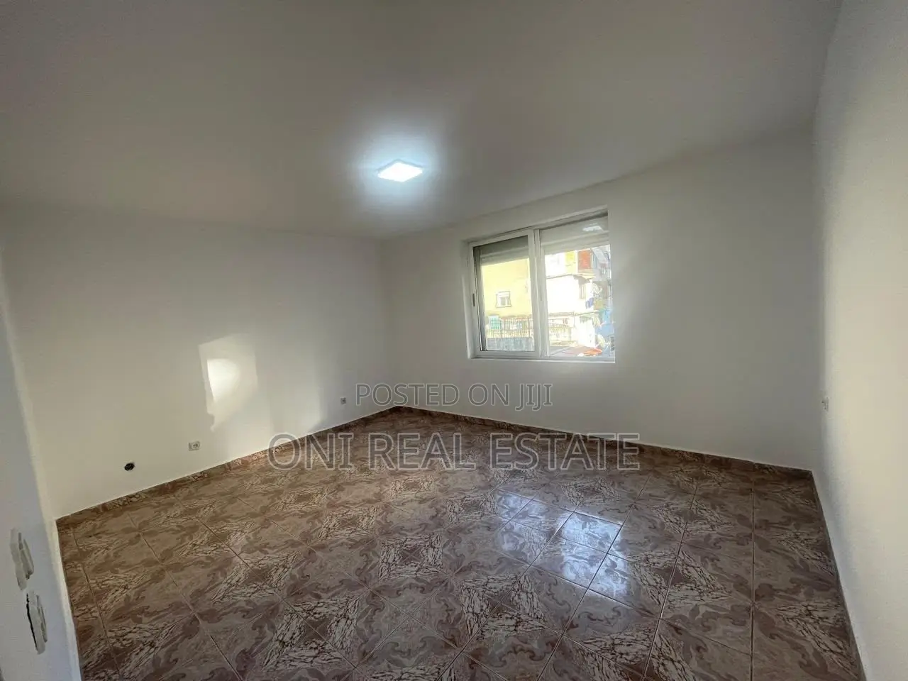Apartment to rent Diber Str. - Medrese - 4 Martyrs Str. (Tirana - city