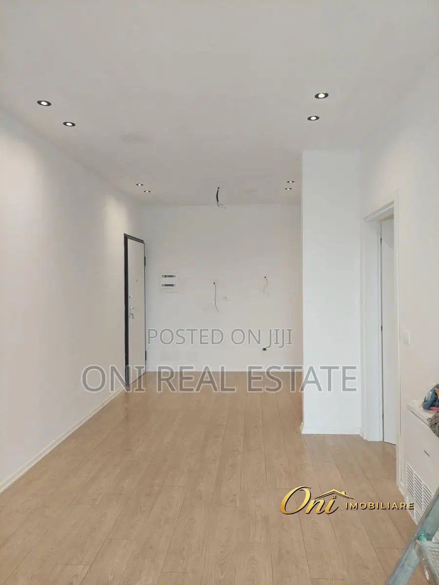 Office to rent Kavaja Str (Tirana - city)
