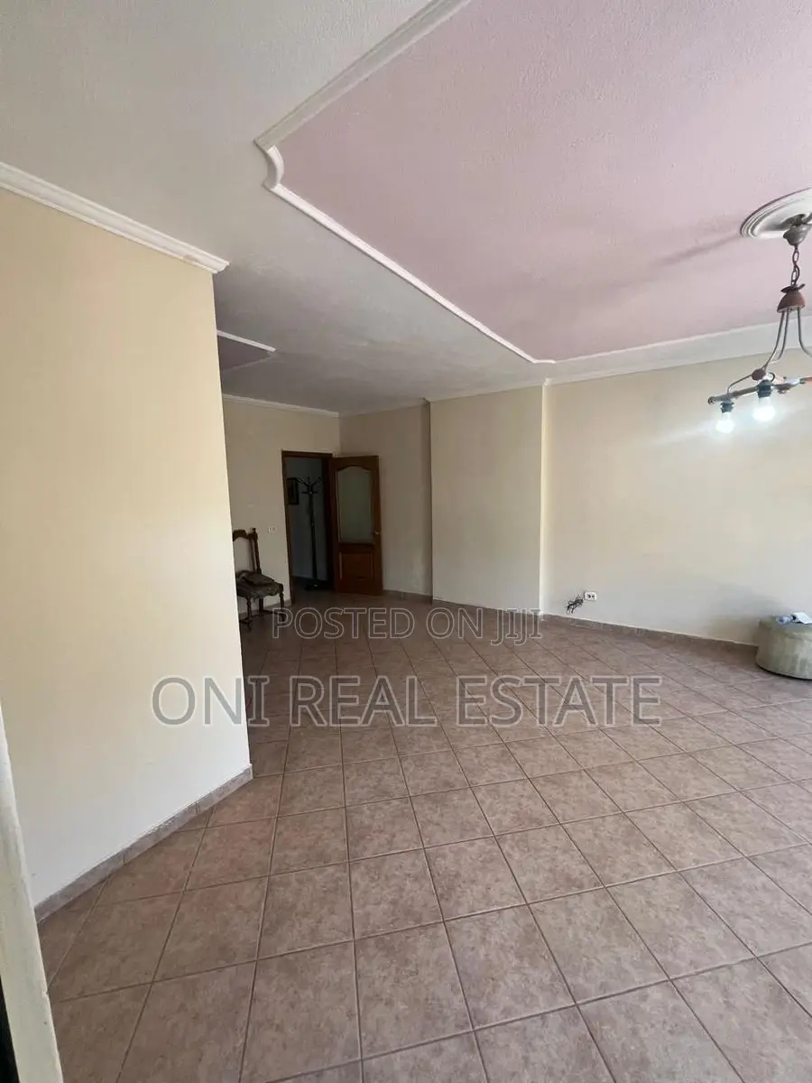 Office to rent Shallvaret - Exhibition - Gjergj Fishta Blvd. (Tirana -