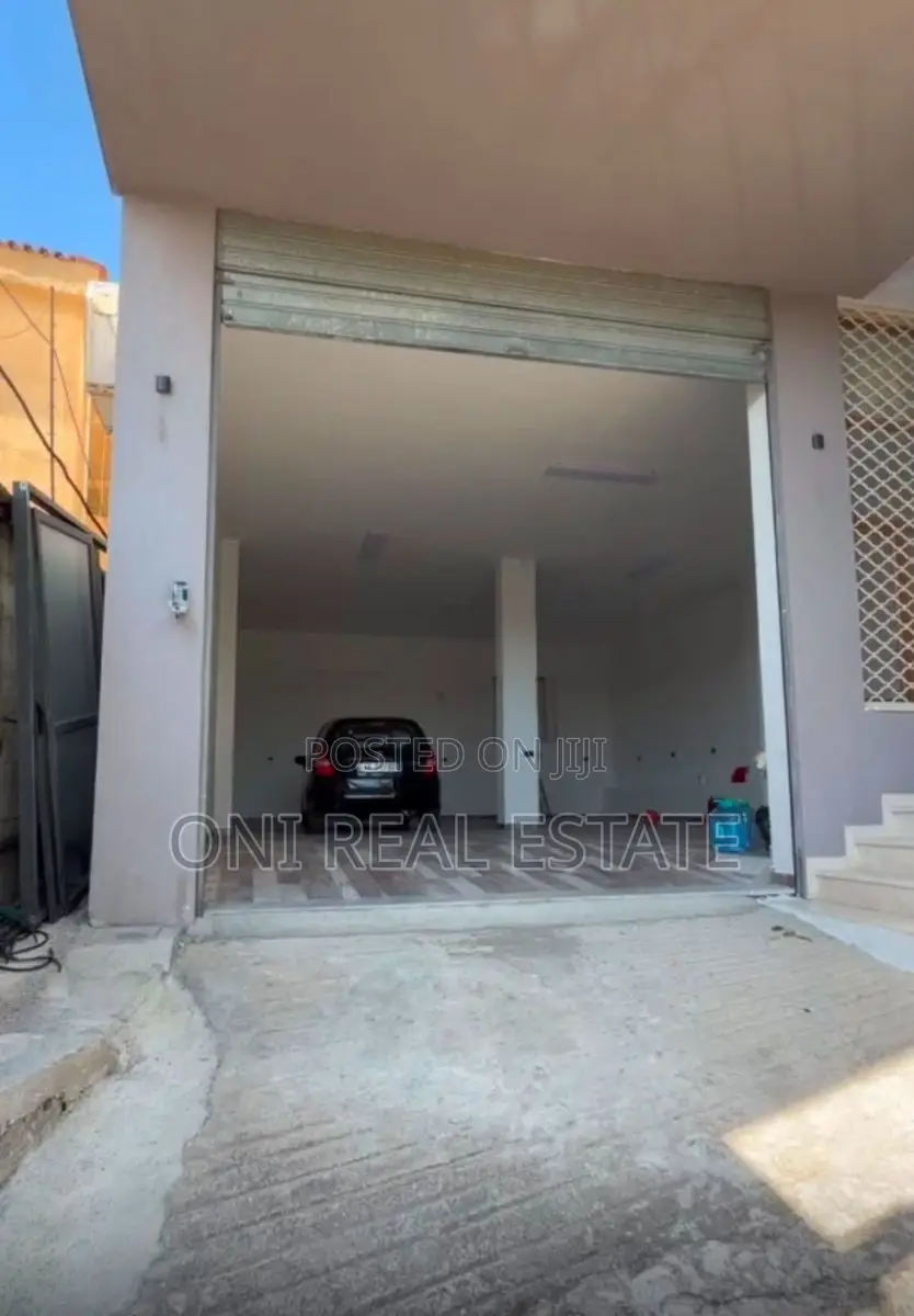 Warehouse to rent Kinostudio - Porcelani - United School (Tirana - cit