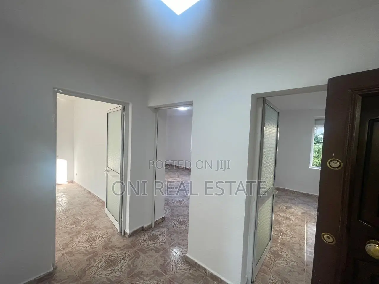 Apartment to rent Diber Str. - Medrese - 4 Martyrs Str. (Tirana - city