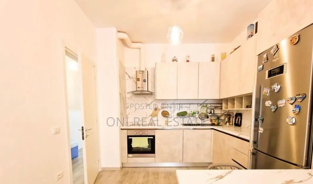 Apartment for sale Komuna e Parisit - Kristal Center (Tirana - city)