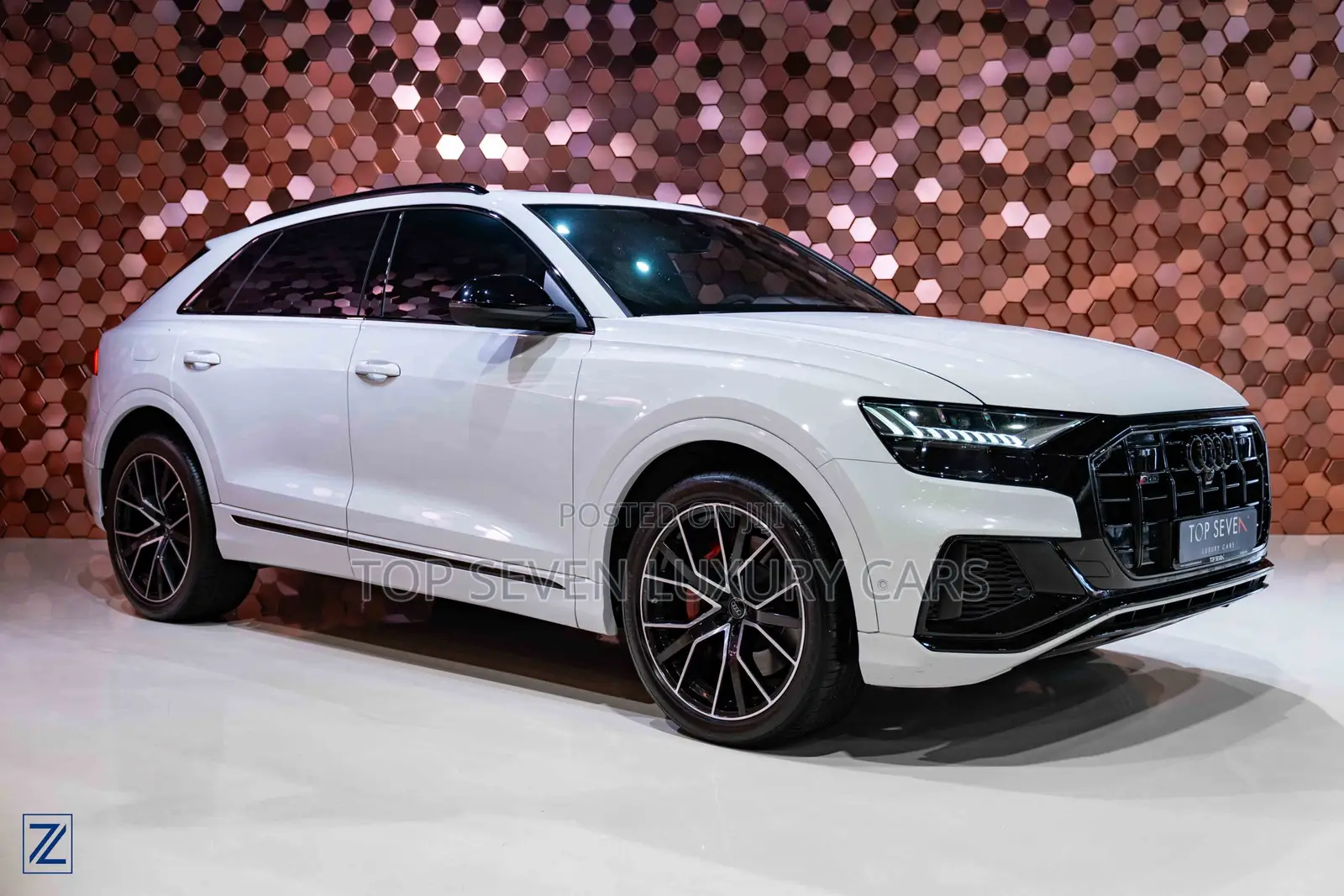 AUDI SQ8