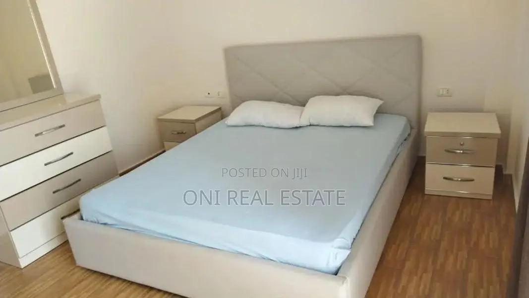 Apartment to rent Komuna e Parisit - Kristal Center (Tirana - city)