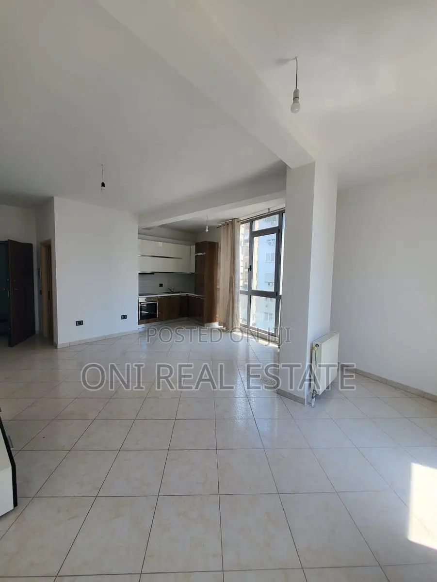 Office to rent Komuna e Parisit - Kristal Center (Tirana - city)